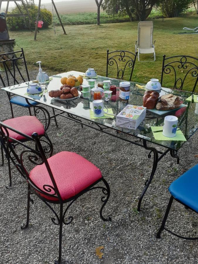 Bed and Breakfast Chez Christine Noyal-Pontivy Экстерьер фото